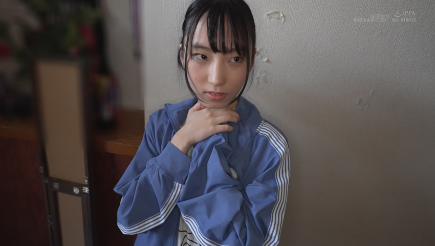 [鳥羽いく] アナルも開発してほしい…元ひきこもりの天然ちっぱいスレンダーAV女優さん